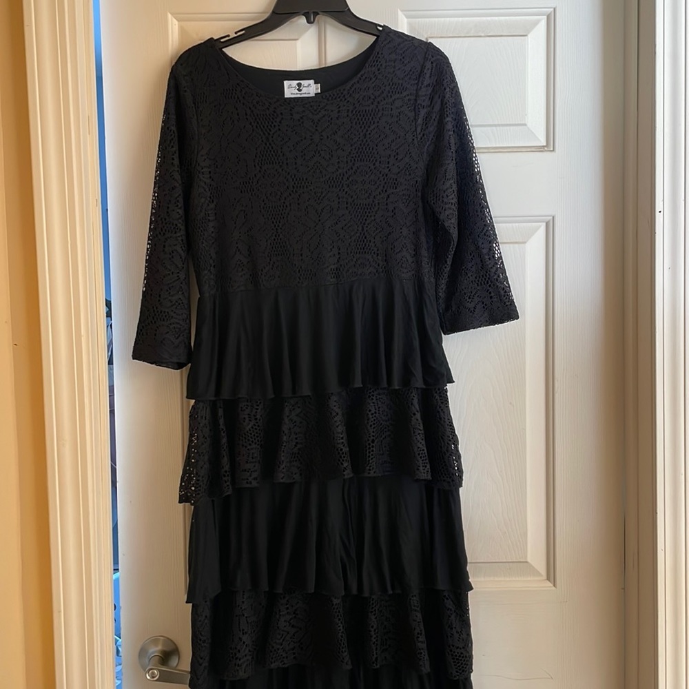 Dainty Jewells Dreaming in Vintage black Tiered Ruffle dress large